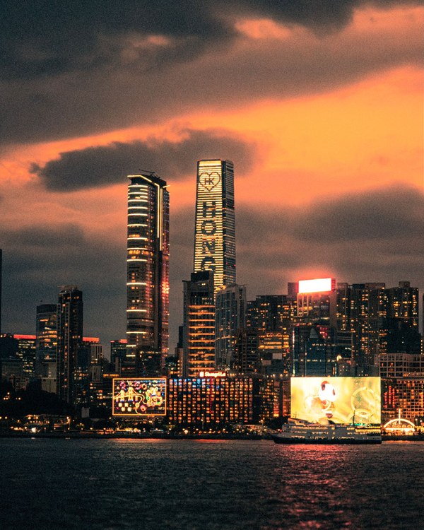 「香港移居」高才通A类“年入250万”怎么算？分红、股权、公司利润认定详解